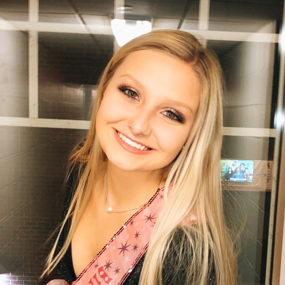 Meet your Posher, Breann - Picture 1 of 1